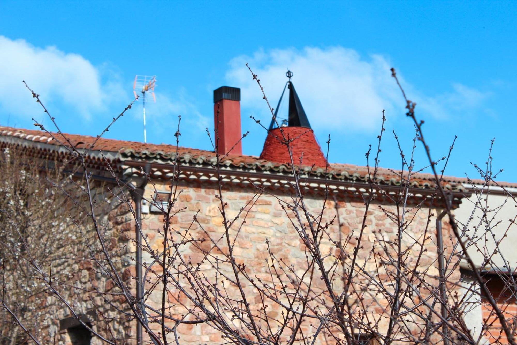 La Chimenea De Soria I Y I I Guest House Espeja de San Marcelino Екстериор снимка