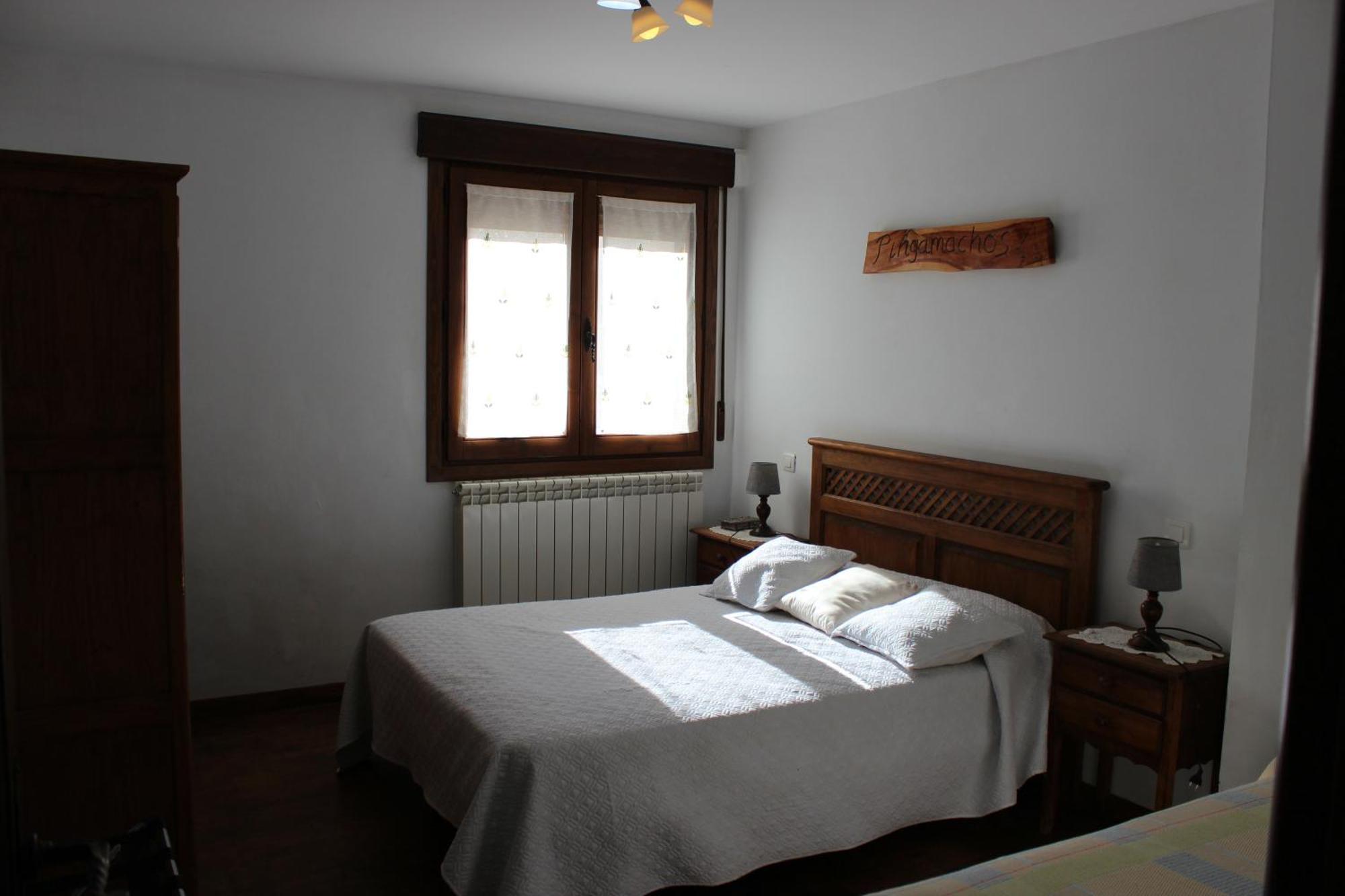 La Chimenea De Soria I Y I I Guest House Espeja de San Marcelino Екстериор снимка