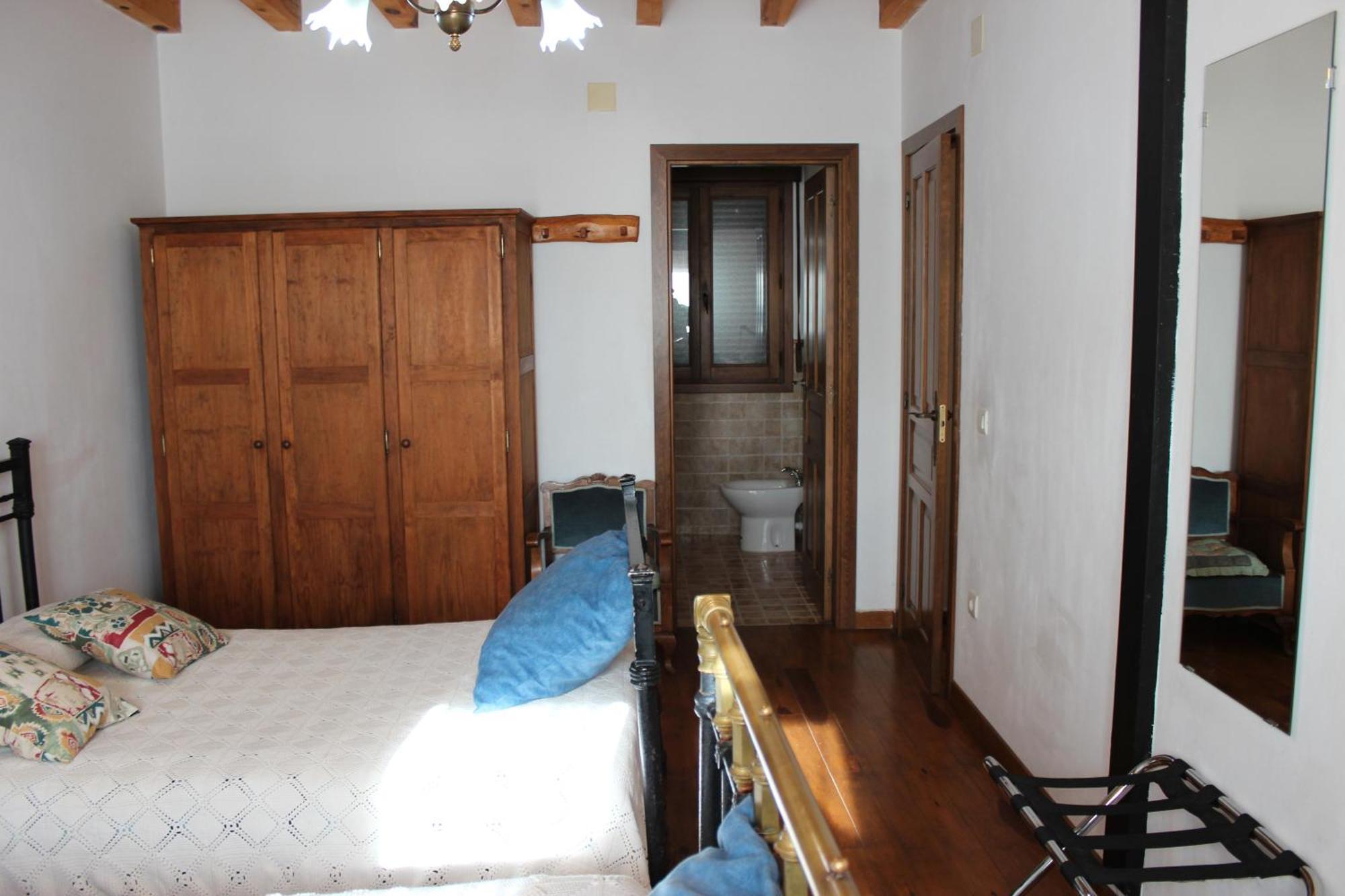 La Chimenea De Soria I Y I I Guest House Espeja de San Marcelino Екстериор снимка