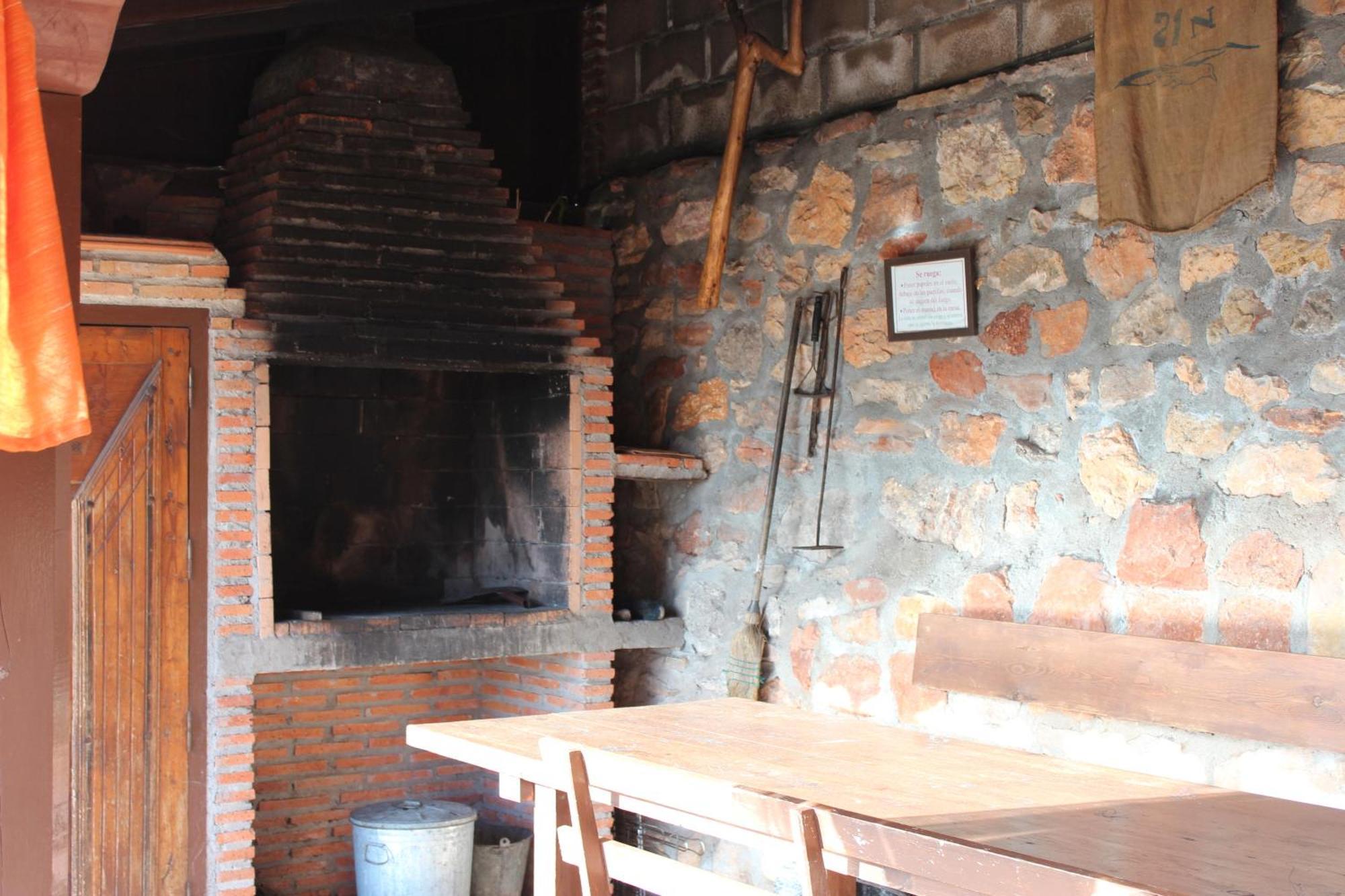 La Chimenea De Soria I Y I I Guest House Espeja de San Marcelino Екстериор снимка